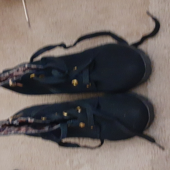 Shoes and boots and Sandal all size 7 to 7 1/2 - Picture 11 of 16